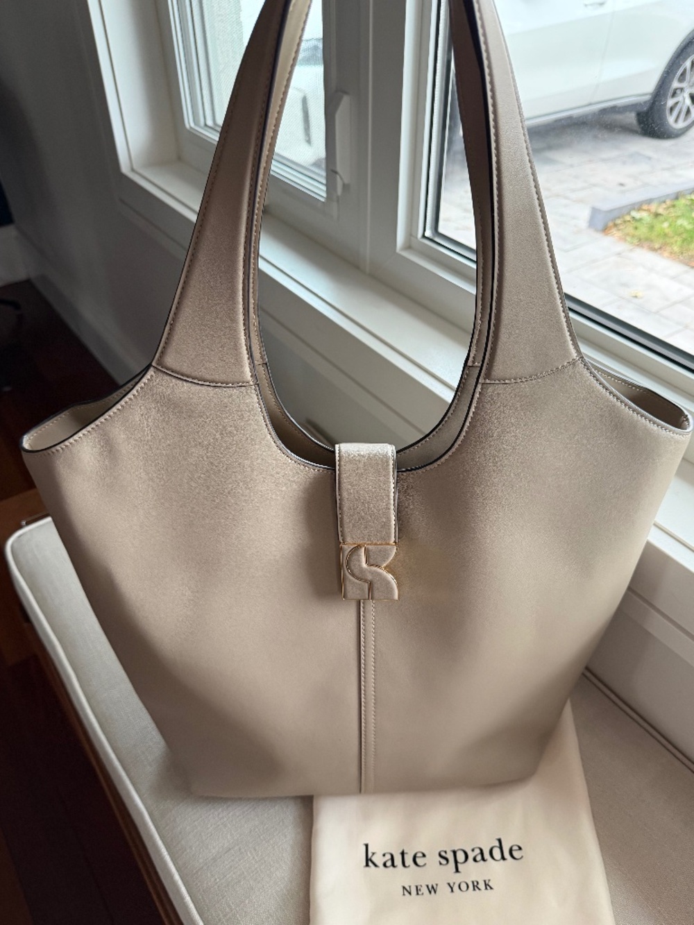 Kate Spade Dakota Smooth Leather Tote – Timeless Taupe | Excellent Condition - Picture 2 of 15